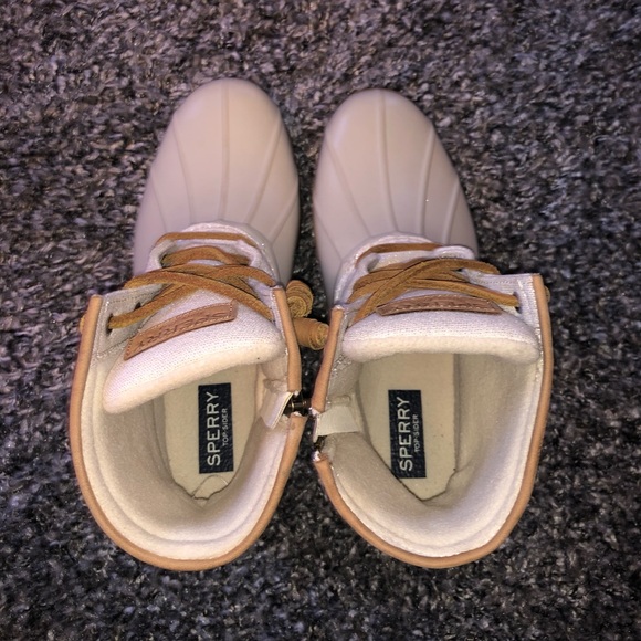 ❤️SOLD❤️ Sperry Saltwater metallic Duck Boot - Picture 5 of 7